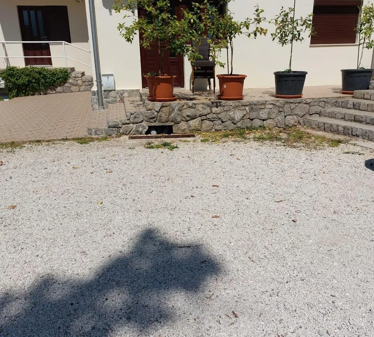Apartament Apartmani Kadmen Ika Croaţia